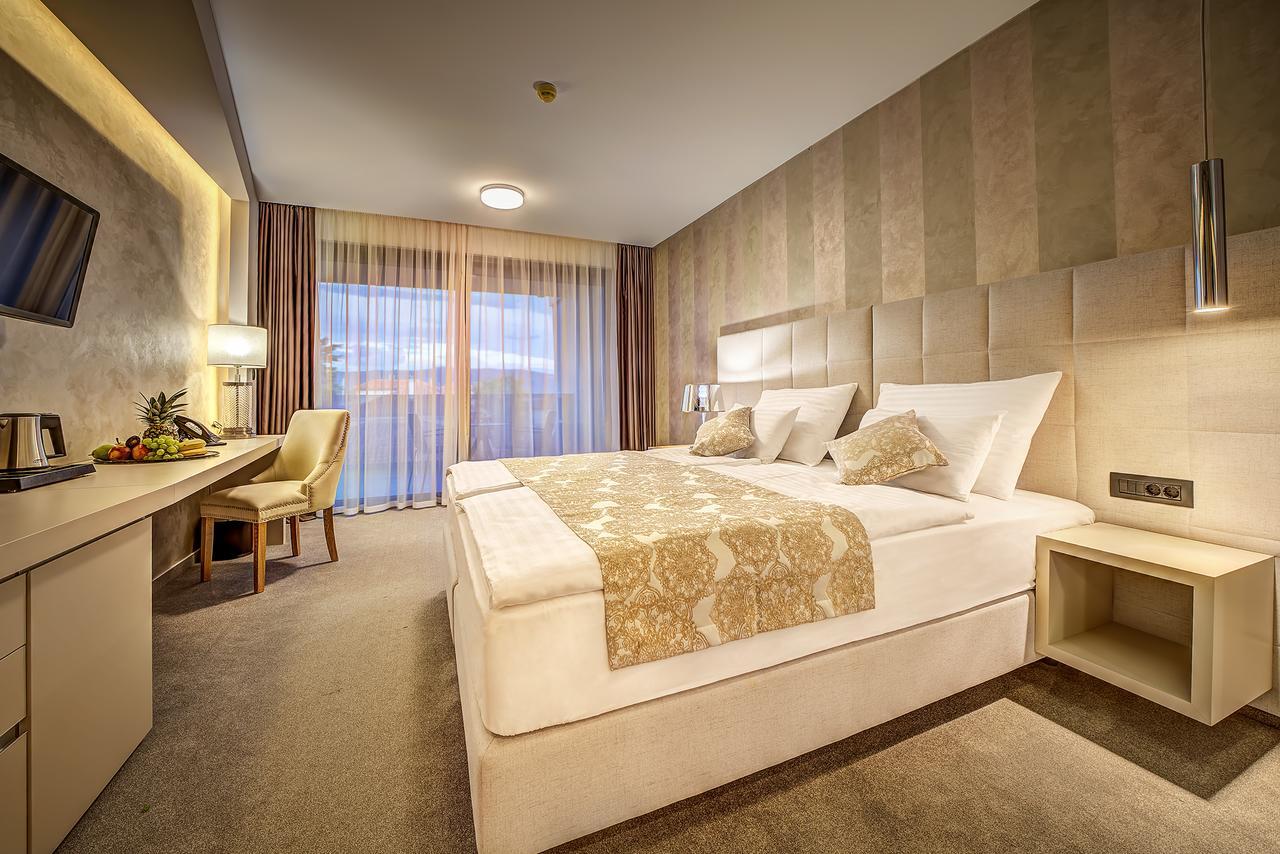 Hotel Maritime Đảo Krk Ngoại thất bức ảnh